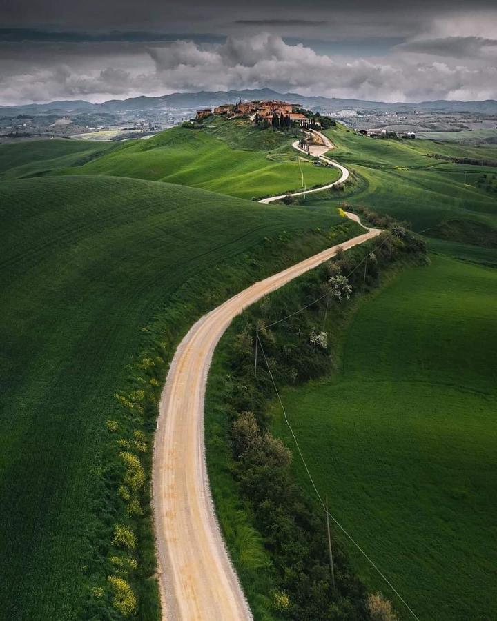 Ginevra-villa Indipendente-crete Senesi-tuscany *