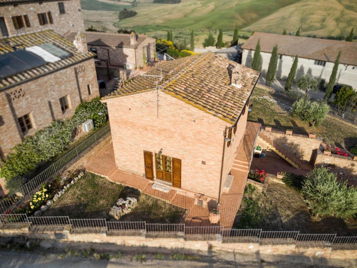 Villa Ginevra-villa Indipendente-crete Senesi-tuscany *