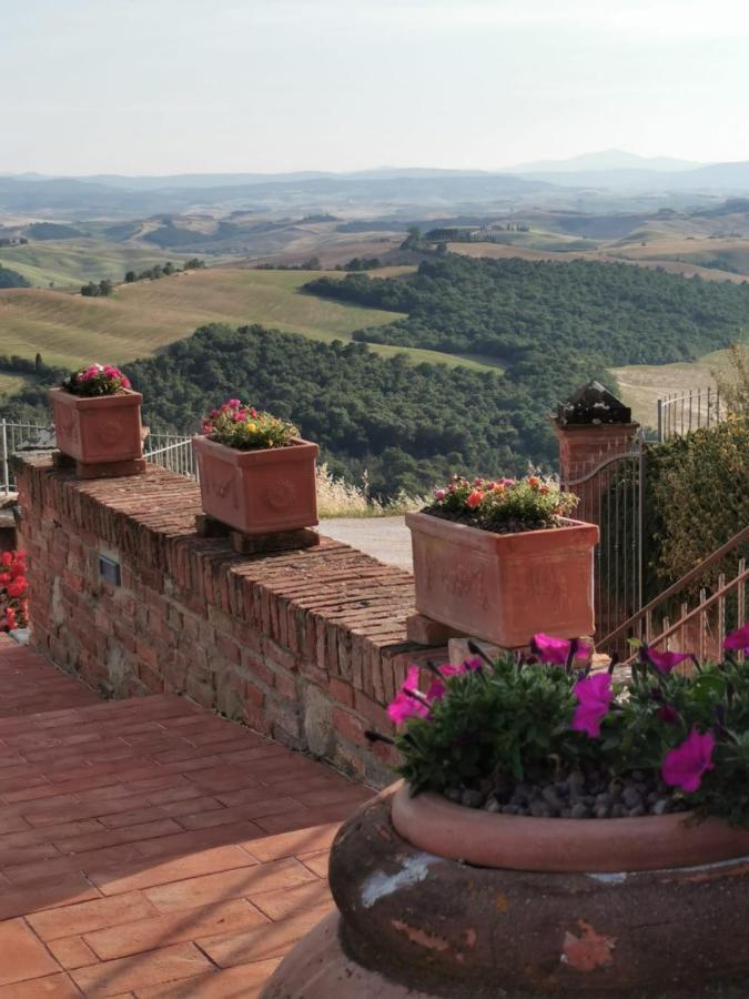 Ginevra-villa Indipendente-crete Senesi-tuscany *